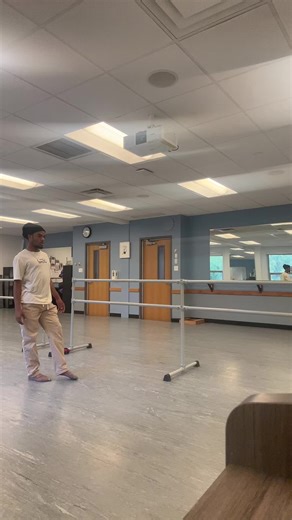 kal.the.artist (@kal.the.artist)’s videos with Back to Black - Olamide 🐝