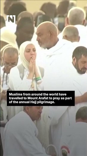 Thousands of Hajj pilgrims pray on Mount Arafat