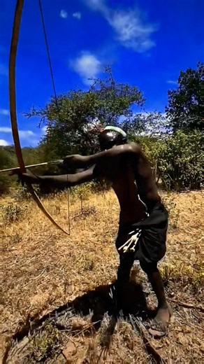 Starving Hunter Spots Prey STANDING on Two Legs! 😱🏹 #shorts
