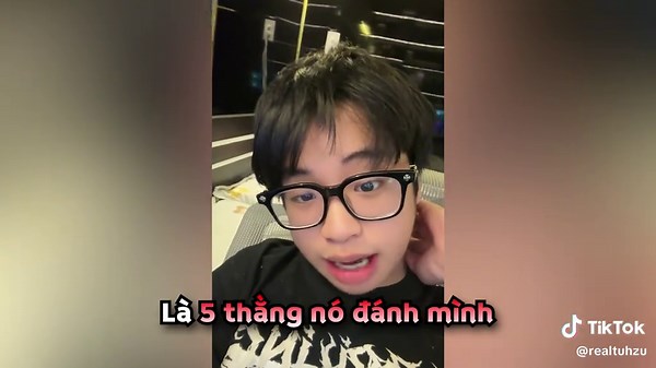 Ngày Nhà Vua Trở Về trong Roblox Blox Fruits