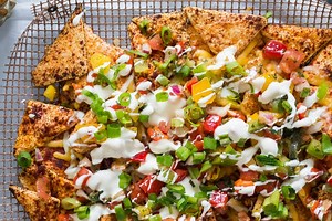 Making the best keto cheese chips comes right down to oven temp! Who knew!? I used mine to make NACHOS! FULL RECIPE: https://wp.me/p6Yuzo-1uM BUY KETO CRAVINGS: ketocravingscookbook.com | The Hungry Elephant's Keto Recipes