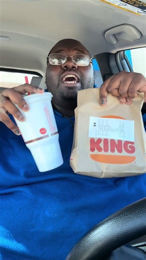 Trying The New “itsJawz” Meal from Burger King ‼️💪💯 Would you try it?? #fypシ #BurgerKing #burgers #foodie #Mississippi @Burger King