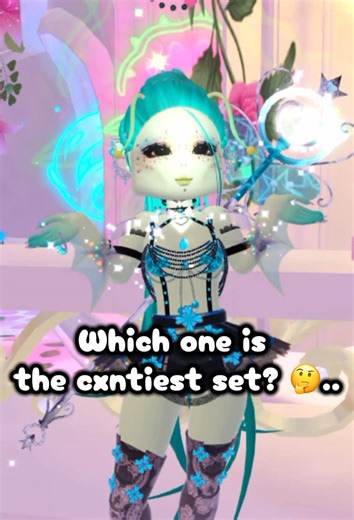 Hm..🤔😲 #royalehigh #foryourpage #rh #rhsets #rhfyp | Royal High