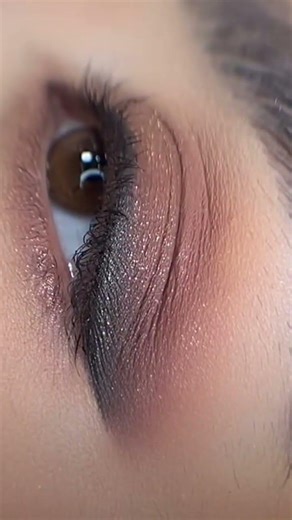 eyeshadow 👀#shortvideo #youtubeshorts #trending #song #music #mekup #funny #love #viral
