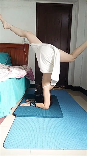 Yoga Split and Handstand Challenge for Flexibility & Strength #shorts