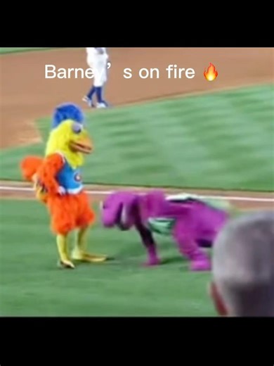 Barney got moves #baldisbasics #happy #happy #funny #aura #roblox #barneythedinosaur