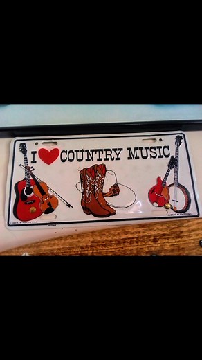 94 reactions · 3 comments | We extend our sincerest gratitude to our mate Dicky for the early Christmas present that you've given to us. Every time we see you and your lovely wife you both have something for us. Thank you so much! ❤️❤️❤️ Tamworth (4Nov'25). #thecurrymob | Curry Mob | Facebook