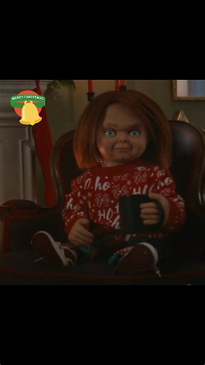 𝗰𝗵𝘂𝗰𝗸𝘆𝗽𝗹𝗮𝗰𝗲 on Instagram: "​Short on time 🎅🔪 #chuckyfans #chucky #chuckytvseries #xmas #christmas"