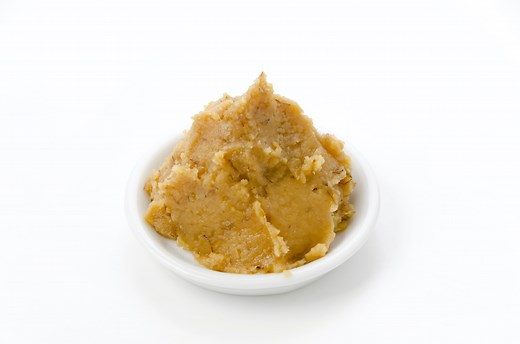 麦味噌とは？特徴やおすすめレシピをご紹介 | デリッシュキッチン