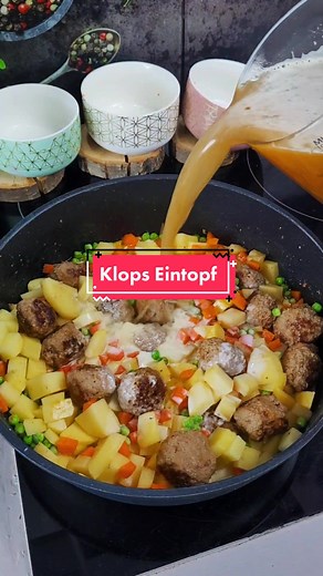 Leckerer Klops Eintopf Rezept mit Hackfleisch und Gemüse