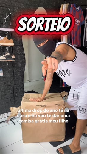 H. A 13 - Underground Shop on Instagram: "🔥SORTEIO🔥 Já pensou ganhar uma camisa grátis pra curtir o Natal ? Então se liga nas regras do sorteio: Marcar 01 amigo (não pode ser fake, famosos, lojas etc). Quanto mais marcar mais chances de ganhar. Compartilhar esse reels no seus story e marcar @ha13shop Seguir a loja @ha13shop Pronto. Só isso e você já está concorrendo! Agora marca geral, manda pros seus amigos no direct e boa sorte a todosx 🥷 #sorteio #streetwear #saoluis #maranhao"