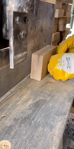 Industrial Wood Smoothing with Universal Planer