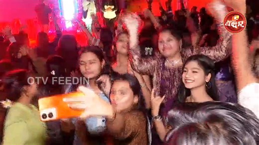 OTV Fee Din on Instagram: "#ବଲାଙ୍ଗୀର_ନେ_ଜିରୋ_ନାଇଟ_ସେଲିବ୍ରେସନ #westernodisha #koshlinews #sambalpurinews #feedin #OTV #balangir"