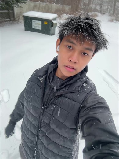 Who’s Kast ? (@snot_rr)’s videos with OMG PEOPLE USING MY SOUND - 7\\