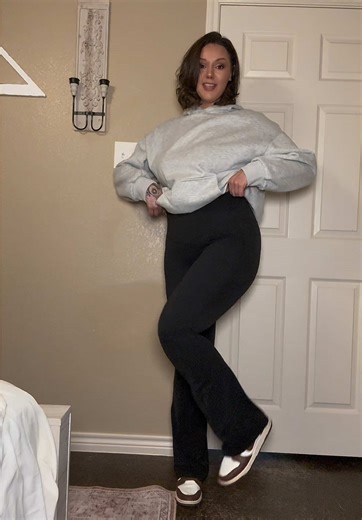 Halara Bootcut Yoga Pants Review for Millennials