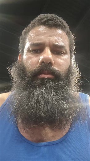 Muscle God Samson (@samsonbiggz2) - I'm just a big hairy muscle man. 💪🏾💪🏾💪🏾 #hunk #stud #beefcake #bodybuilder #muscleman