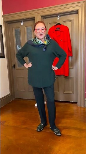 Green & Red Harmony: How to Elevate Your Look with Complementary Colours