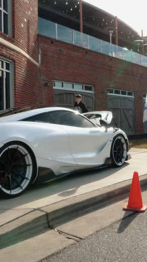 fun fact: this car won fastest car on netflix🎥 #cars #car #mclaren720s