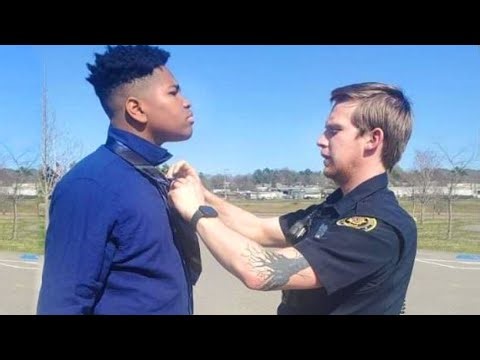 35 Wholesome Acts of Kindness To Restore Your Faith In Humanity!