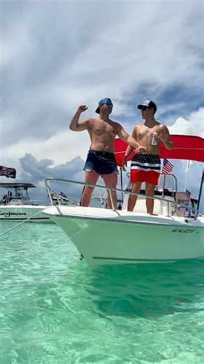 3K views · 1.1K reactions | HAPPY 4th OF JULY FROM CRAB ISLAND!!! #landofthefree #homeofthebrave 礪❤️ | Destin Crab Island Adventures | Facebook