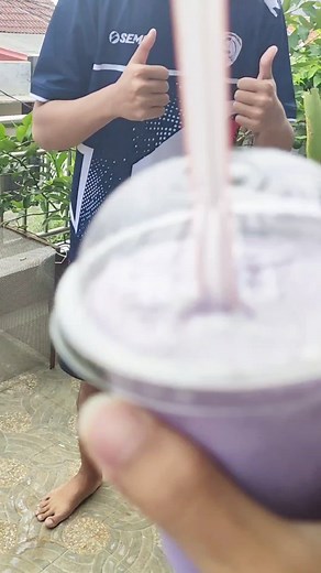 Ray Erikson Simanjuntak on Instagram: "we tried the new grimace shake, Happy Birthday, Grimace ! 💜🥤 #grimace #grimaceshake"