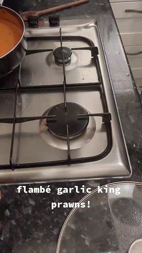 Flambé Garlic King Prawns Recipe