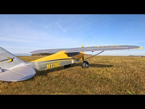 A quick flight (😱 and CRASH 😱) with the Eflite Carbon Cub S2 😀