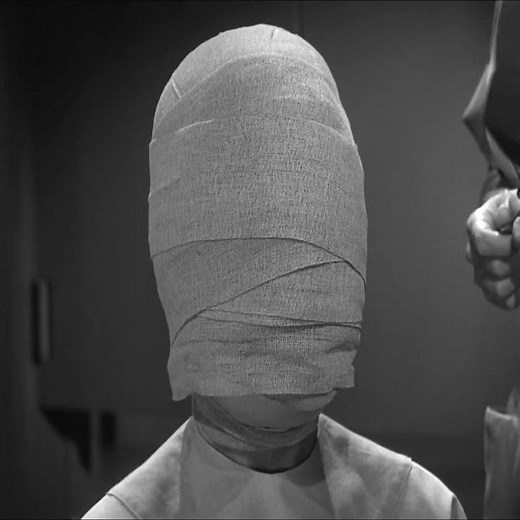 The Twilight Zone - S02e06 Eye of the Beholder - Nov 11, 1960 sHORT 456