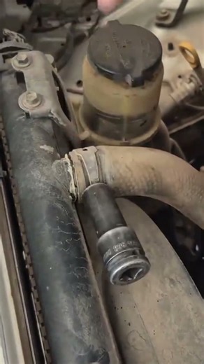 How to Remove Car Radiator Hose