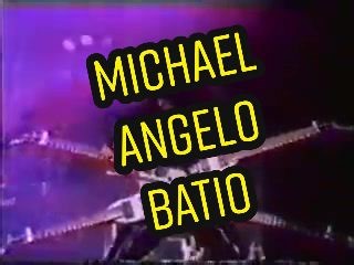 Michael Angelo Batio 1989 #michaelangelobatio #guitarsolos #guitarsolochallenge #guitarsolorock #charvel #charvelguitars #prs #prsguitars #vigierguitars #gibsonsg #guitarshred #guitarshredder #guitarshredding #shredguitar #shredguitarist #liveguitarsolos #gitaris #chitarra #غيتار #Guitare #기타 #吉他