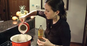 How to Make Chicken Stock From Scratch