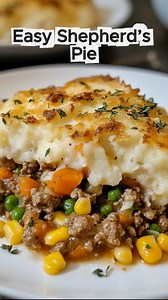 Easy Shepherd’s Pie This Easy Shepherd’s Pie is the ultimate comfort food classic, savory ground beef and vegetables simmered in a rich gravy, topped with fluffy mashed potatoes, then baked until golden and bubbling. It’s cozy, satisfying, and perfect for chilly nights, holiday weeks, or a comforting meal after the hustle of Thanksgiving or Christmas! Ingredients: 1 lb (450g) ground beef 1 tbsp olive oil (if needed) 1 small onion, diced 2 cloves garlic, minced 2 cups frozen mixed vegetables (pea