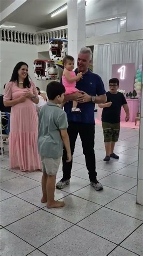 Cantor Voz e Violão Eclético e música infantil! 11 99502-0102