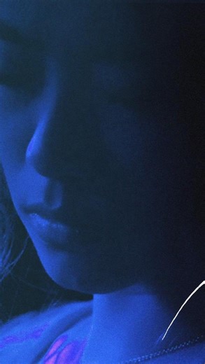 JACE🐍 陳凱詠 on Instagram: "老實說本身連自己出演MV也是抗拒的，畢竟當演員太累人也太掏心掏肺。但原來真的有些事情越是逃避越有要完成的意義，又一次有趣的尋找和釋放，謝謝團隊們用心付出和趕工，MV終於推出了，希望你們喜歡❤️‍🩹🫂 會痊癒的？ Official MV on YouTube now Creative & Director| @shengwong_ MV Supported by| @vacheronconstantin Media Partner| @esquirehk Starring| @jacechw @_itsmue Special Appearance| @terencelam0903 Cast| @rayso_cw Producer| @junewan Assistant Director| @coxchong Director of Photography| @macalerlix Focus Puller| @akimotor1 Gaffer| @chuen109 Grip & Electrician| @tracylamm @li