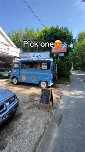 Merry Christmas everyone! Click the link in our bio to see our current stocklist, as we offer a curated selection of cars. For professional assistance in buying or selling a classic or sports car, please contact us directly to discuss your requirements. Tel: 01425489575 Email: sales@classicconnection.co.uk #cargram #caroftheday #carporn #classiccars #carsdaily #carreels #like #comment #ford #fordrs #fastford #winter #christmas | Charles Ramsey - The Classic Connection