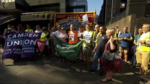 Train strikes and the heatwave cause more disruption for passengers