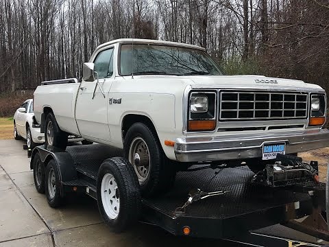 HEMI SWAPPED 1ST GEN RAM! PT.1!