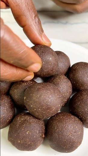 Vegan Carob Fudge Bites!! Refined Sugar Free!