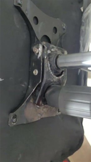 Broken chair plate #chairrepair #sofaclub #officechair #travel