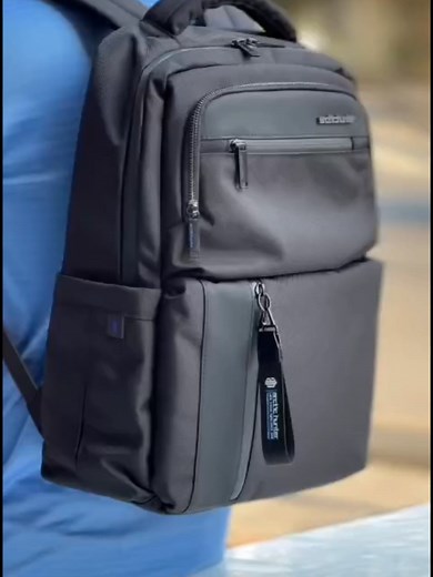 ARCTIC HUNTER Waterproof Business Laptop Backpack