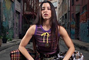 «Αχ θάλασσα»: Η Μαρίνα Σάττι αφιέρωσε στον πατέρα της το νέο της τραγούδι (video photo)