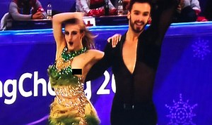 Winter Olympics: Infamous figure skater performs dance routine