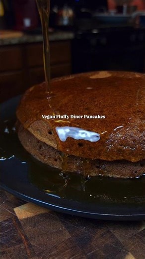 The Ultimate Vegan Fluffy Diner Pancakes