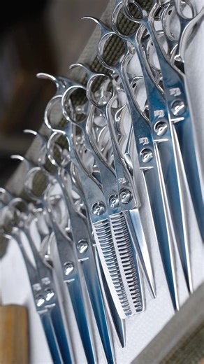 The process of hairdressing scissors used in hair salons #japan #crafts #japantraditional #craftsmanship #proces