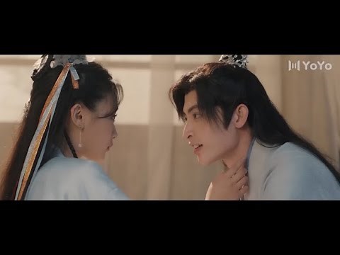 After being reborn, a girl marries a silly prince, but discovers he’s a genius on the wedding night.