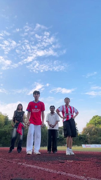 Fun Dance Moves at the Zoo