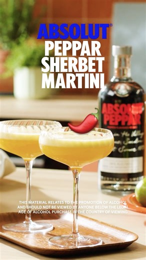 Meet your new favorite Martini - The Peppar Sherbet Martini! #absolut #peppar #cocktailrecipe