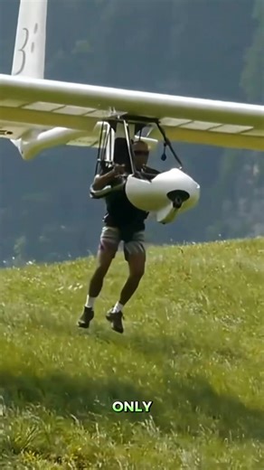 The Lightest Plane on Earth That Actually Flies 🤯 | Whatsup World