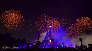 The must-see fireworks at Disneyland Paris, it's on July 14th! Full Video : https://youtu.be/MGlqziPI0rE ✨ | DLP Welcome | Facebook