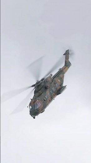 AH-64 Apache Helicopter in Full Action – Ultimate Combat Power!